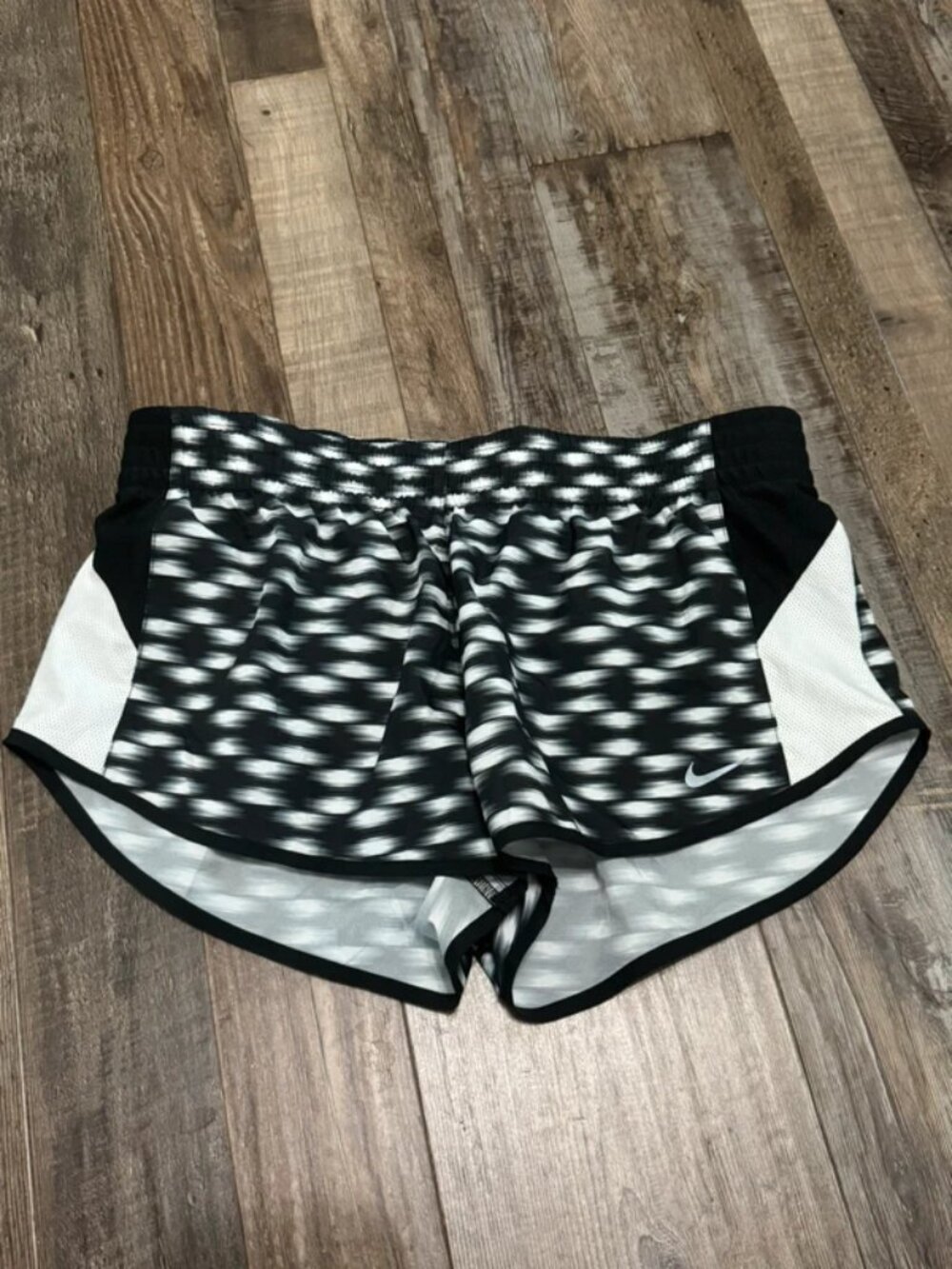 Nike Dri-FIT Black & White Abstract Blurred Print Lined Running Shorts - Size M